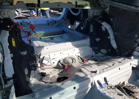 2024 BMW M4 Competition z USA, uszkodzony, nr VIN WBS33AZ05RCN73073